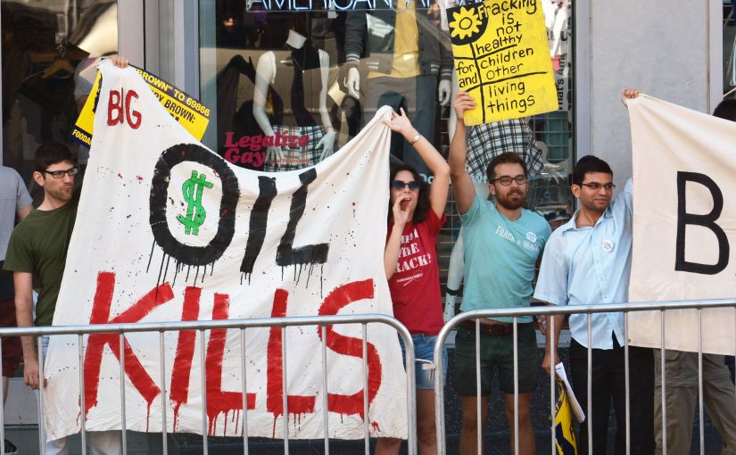 Should the US Government Nationalize and Wind Down Fossil Fuel Companies? – Kate Aronoff