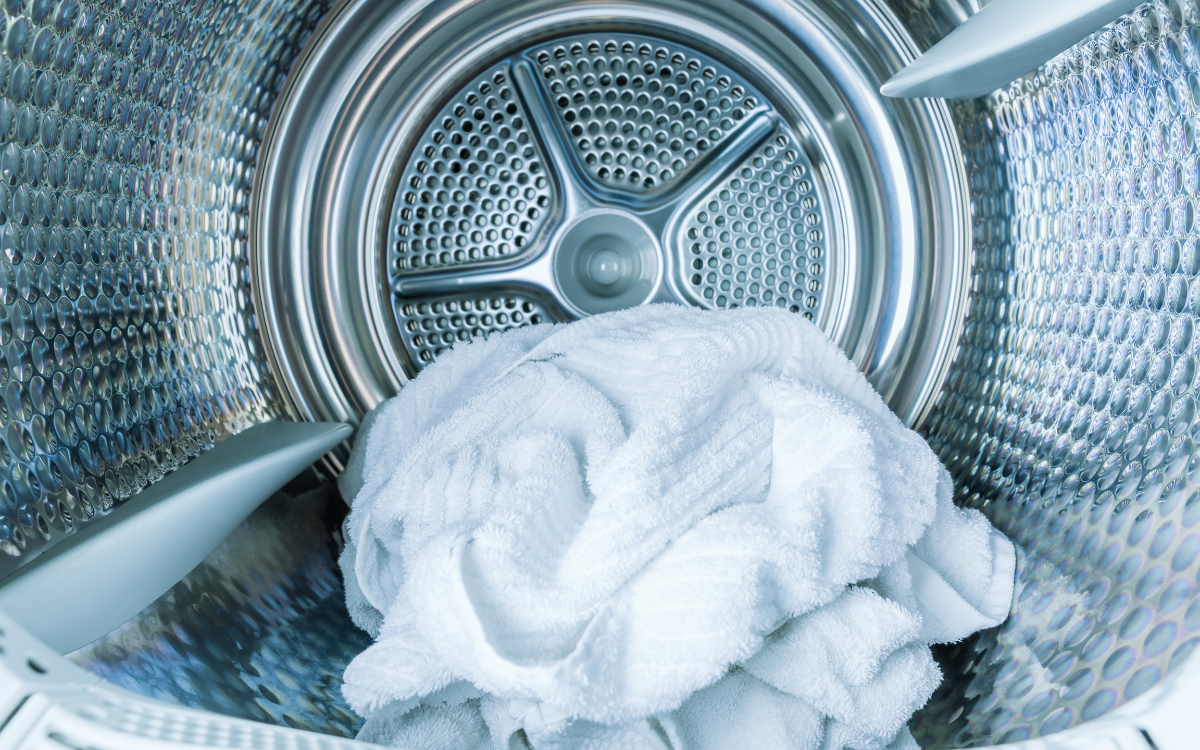 What Our Clothing Leaves Behind: A Deep Dive Into Microfiber Pollution