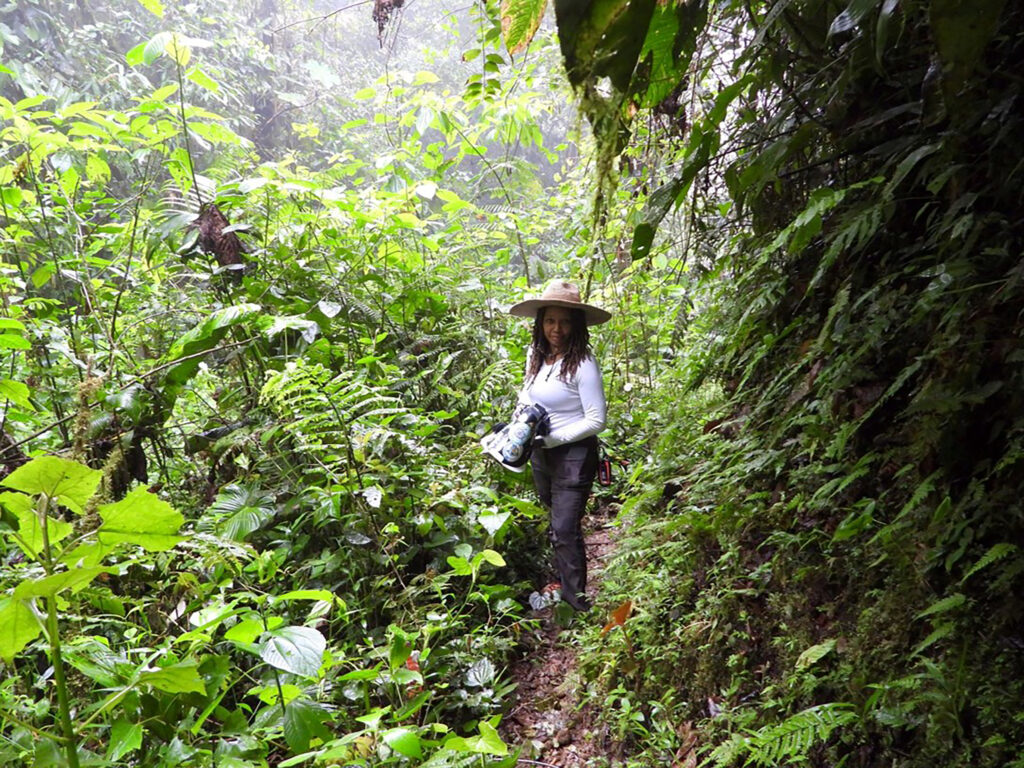 Krystle photographing in the Rainforest in Dagua, Valle del Cauca, Colombia.