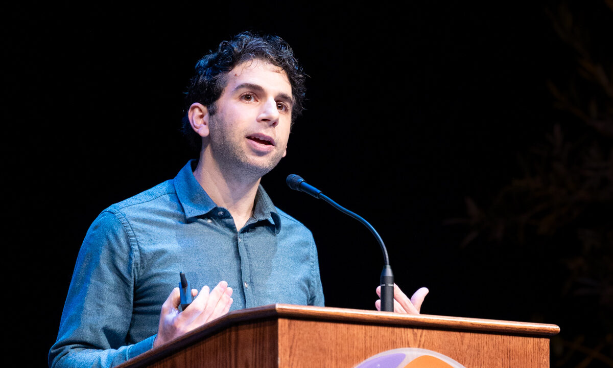 Ferris Jabr – Becoming Earth: How Our Planet Came to Life